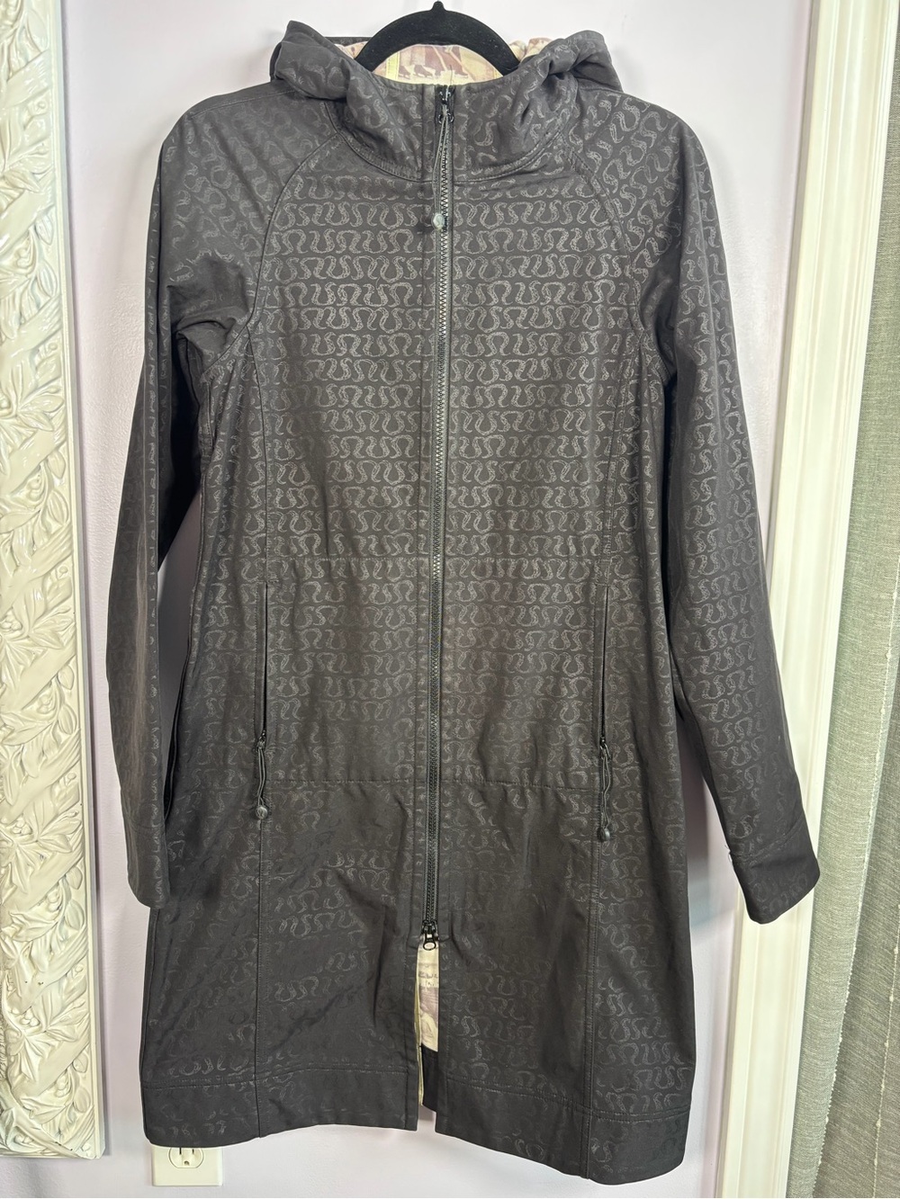 lululemon athletica Apres Yoga Black All Over Logo Black Grey Hooded Long Trench